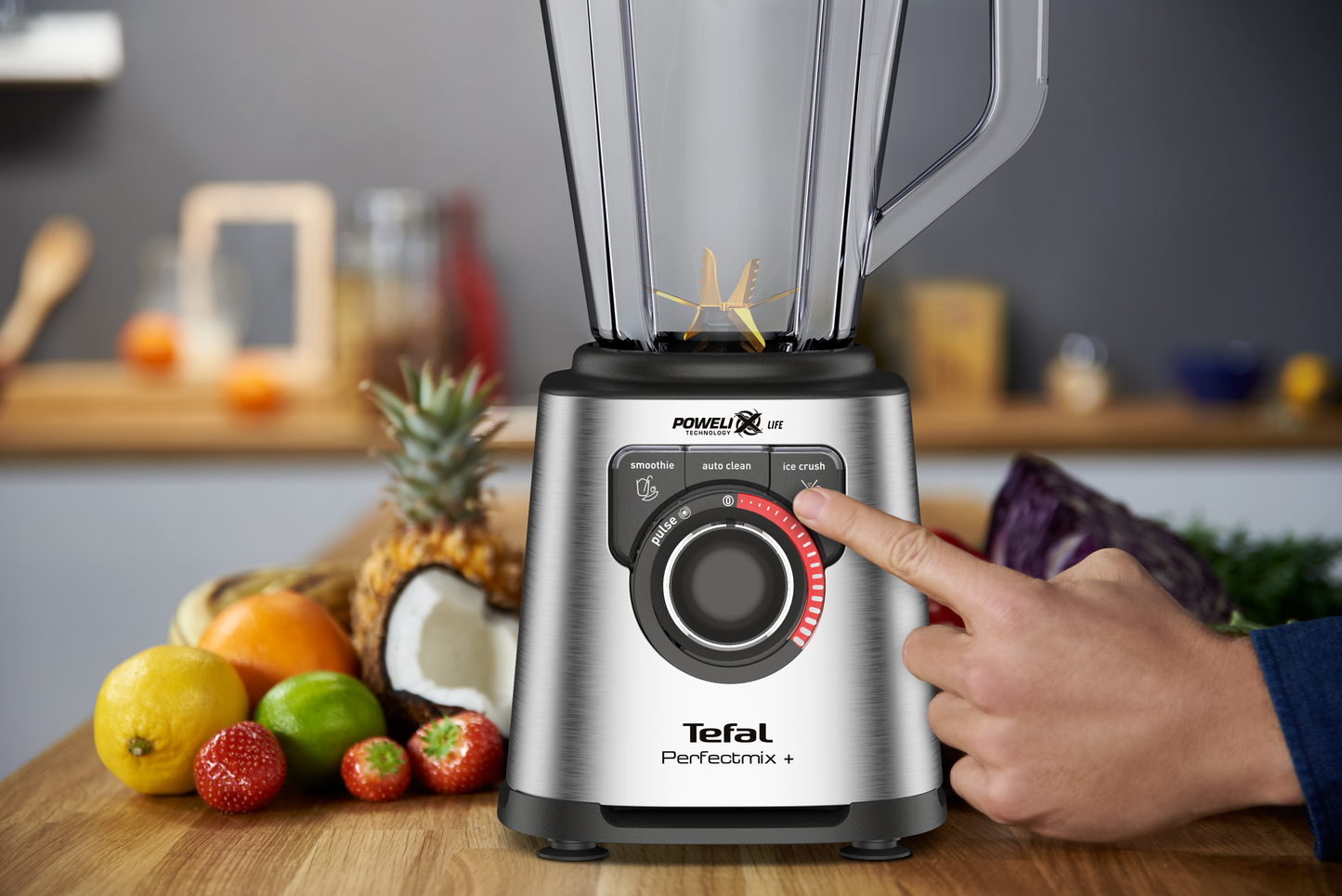 Tefal เครื่องปั่น พลังสูง เครื่องปั่นน้ำผลไม้ เครื่องปั่นอาหาร 
PERFECTMIX+
กำลังไฟ 1,200 วัตต์
รุ่น BL82A