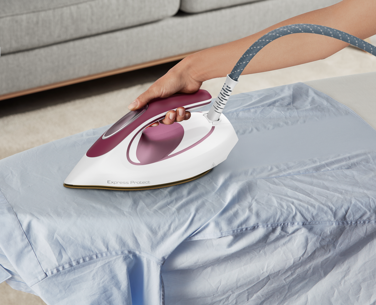 Tefal เตารีดแรงดันไอน้ำ EXPRESS PROTECT 7.5 บาร์ รุ่น SV9201E0