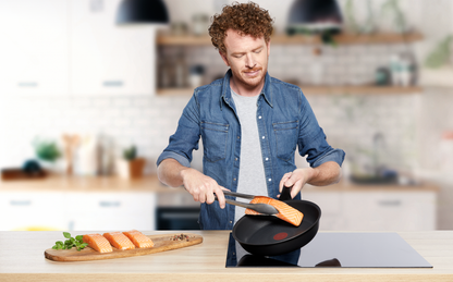 Tefal กระทะก้นแบน  Unlimited ขนาด 28 ซม. รุ่น G2550602 ใช้ได้กับเตาทุกประเภท ผลิตที่ฝรั่งเศส