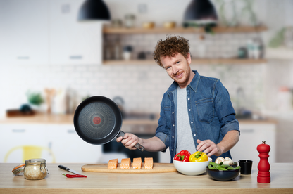 Tefal กระทะก้นแบน  Unlimited ขนาด 28 ซม. รุ่น G2550602 ใช้ได้กับเตาทุกประเภท ผลิตที่ฝรั่งเศส